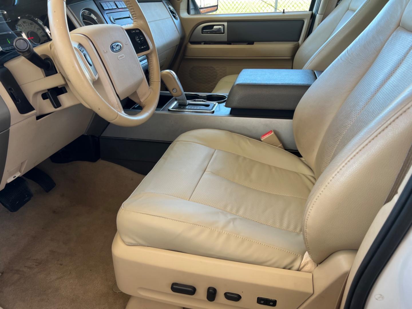 2013 White /Tan Ford Expedition XLT W/Leather (1FMJU1H58DE) with an 5.4 V8 engine, Automatic transmission, located at 4520 Airline Hwy, Baton Rouge, LA, 70805, (225) 357-1497, 30.509325, -91.145432 - 2013 Ford Expedition XLT 146K Miles, 5.4 V8, Leather Seats, 7 Passenger Seating, Sunroof, Power Windows, Locks, Mirrors & Seat, Cold A/C, Tow Pkg. NO IN HOUSE FINANCING. FOR INFO PLEASE CONTACT JEFF AT 225 357-1497 CHECK OUT OUR A+ RATING WITH THE BETTER BUSINESS BUREAU WE HAVE BEEN A FAMILY OWNED A - Photo#8